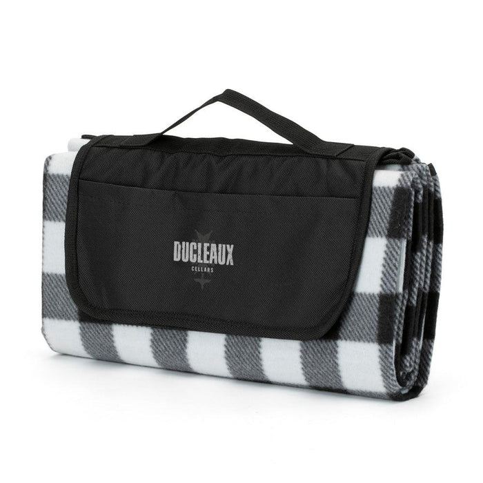 Folding Fleece Picnic Blanket with Front Pocket - Mercantile 12